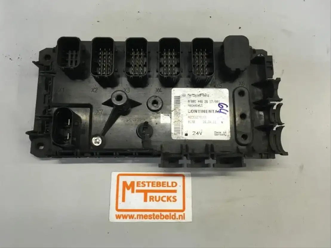 Mercedes-Benz Rearmoduul Actros 1844 MP3 - Električni sustav za Kamion: slika Mercedes-Benz Rearmoduul Actros 1844 MP3 - Električni sustav za Kamion Mercedes-Benz Rearmoduul Actros 1844 MP3 - Električni sustav za Kamion: slika Mercedes-Benz Rearmoduul Actros 1844 MP3 - Električni sustav za Kamion