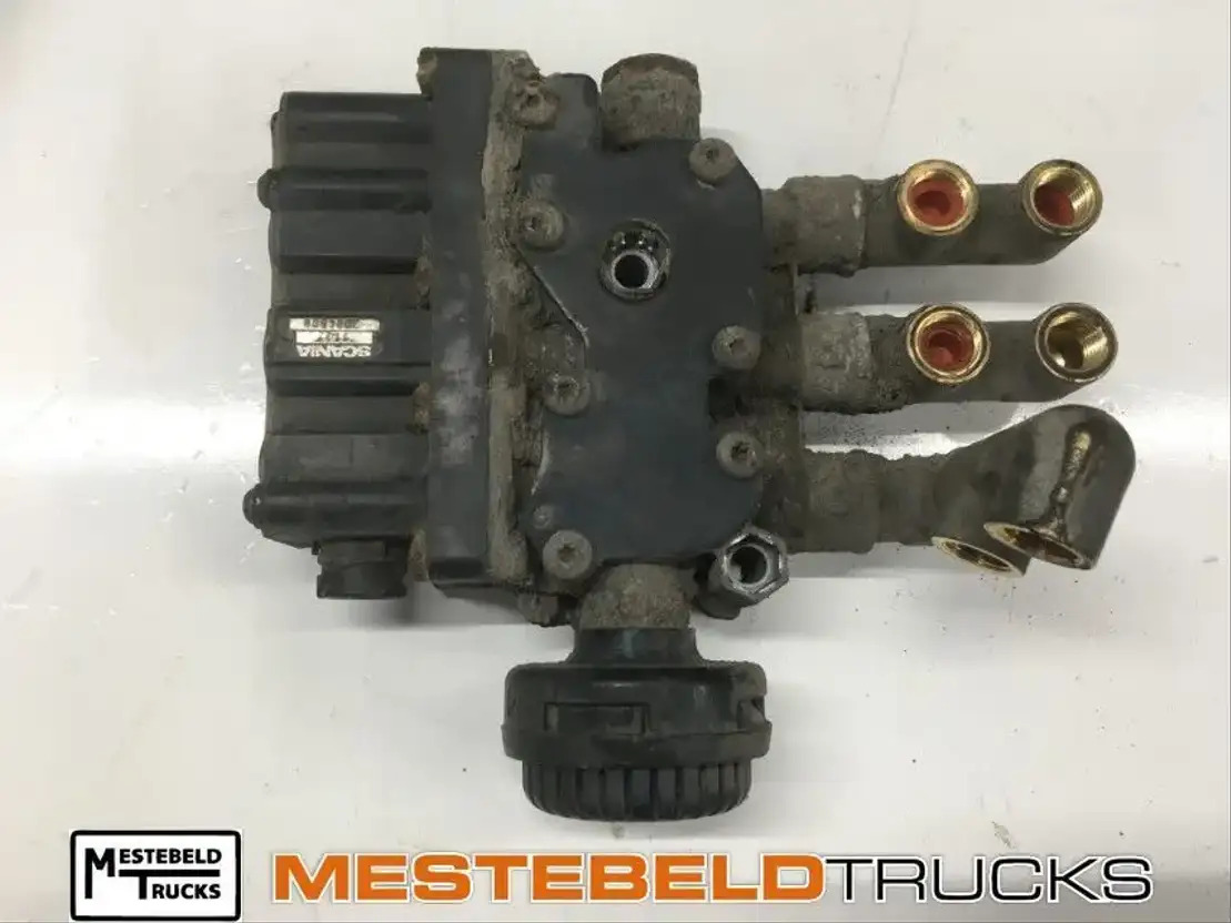 Scania Ecas hoogteregelventiel R480 - Dijelovi kočnica za Kamion: slika Scania Ecas hoogteregelventiel R480 - Dijelovi kočnica za Kamion Scania Ecas hoogteregelventiel R480 - Dijelovi kočnica za Kamion: slika Scania Ecas hoogteregelventiel R480 - Dijelovi kočnica za Kamion