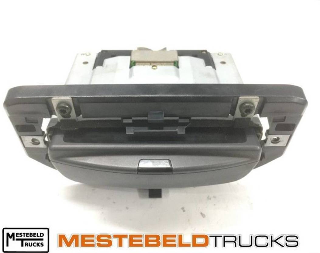 Volvo Camera achteruitzicht FM - Električni sustav za Kamion: slika Volvo Camera achteruitzicht FM - Električni sustav za Kamion Volvo Camera achteruitzicht FM - Električni sustav za Kamion: slika Volvo Camera achteruitzicht FM - Električni sustav za Kamion