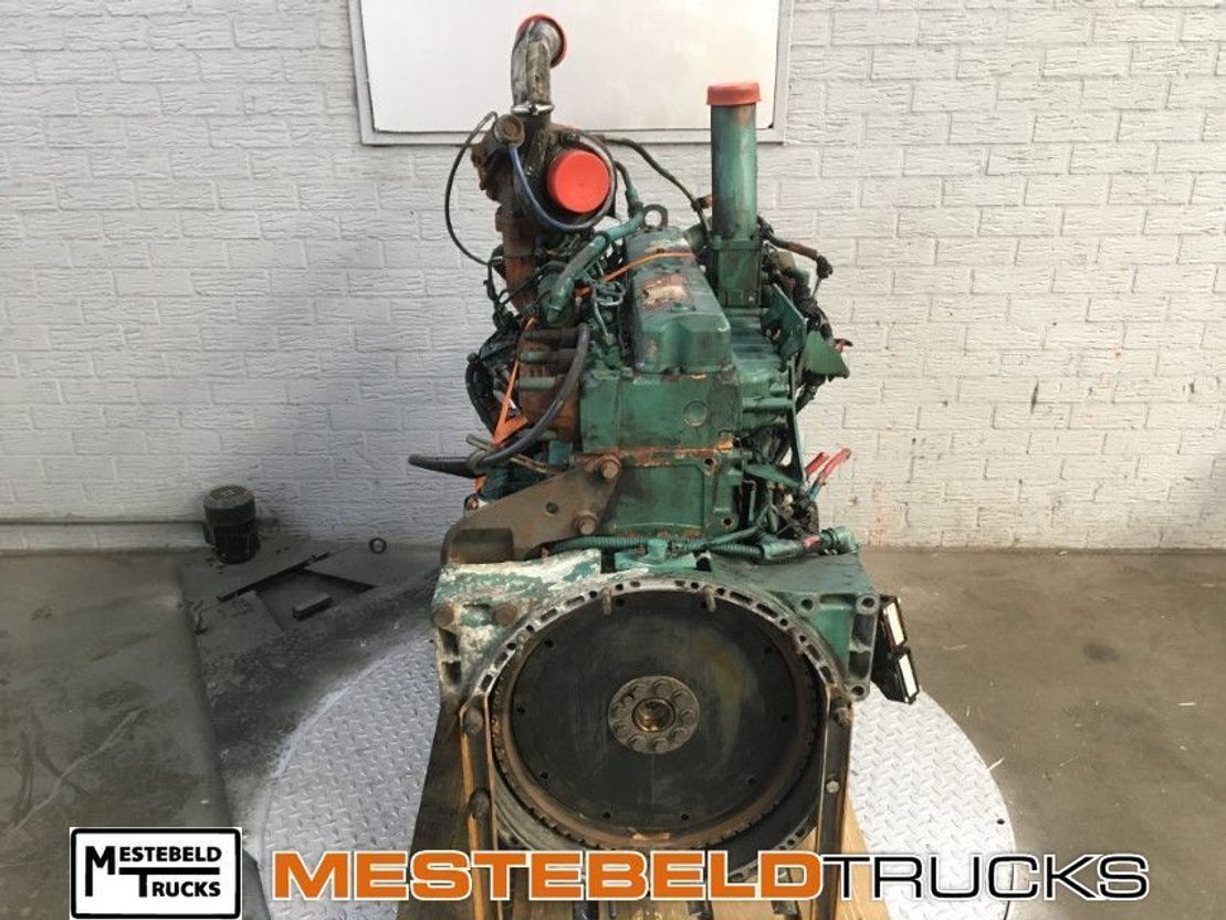 Volvo Motor D7C 275 EC 99 - Motor za Kamion: slika Volvo Motor D7C 275 EC 99 - Motor za Kamion Volvo Motor D7C 275 EC 99 - Motor za Kamion: slika Volvo Motor D7C 275 EC 99 - Motor za Kamion