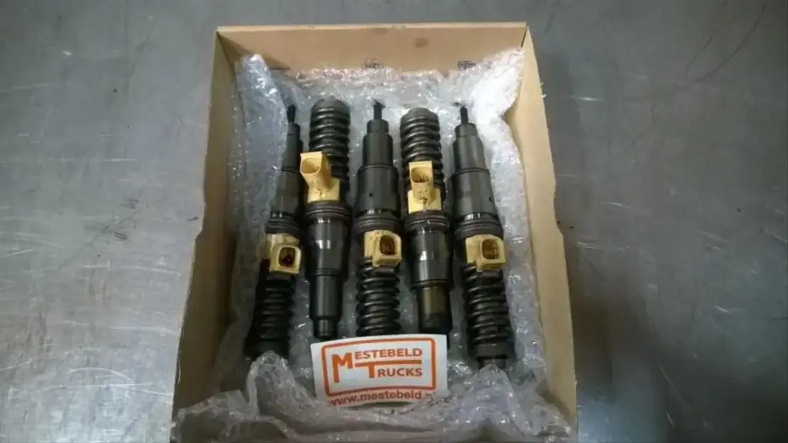 Volvo Pompverstuiver D13A - Sustav goriva za Kamion: slika Volvo Pompverstuiver D13A - Sustav goriva za Kamion Volvo Pompverstuiver D13A - Sustav goriva za Kamion: slika Volvo Pompverstuiver D13A - Sustav goriva za Kamion