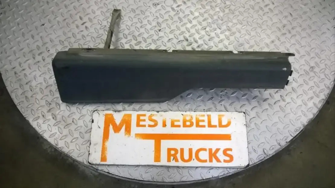 Volvo Spatschermverlenger rechts - Kabina i unutrašnjost za Kamion: slika Volvo Spatschermverlenger rechts - Kabina i unutrašnjost za Kamion Volvo Spatschermverlenger rechts - Kabina i unutrašnjost za Kamion: slika Volvo Spatschermverlenger rechts - Kabina i unutrašnjost za Kamion