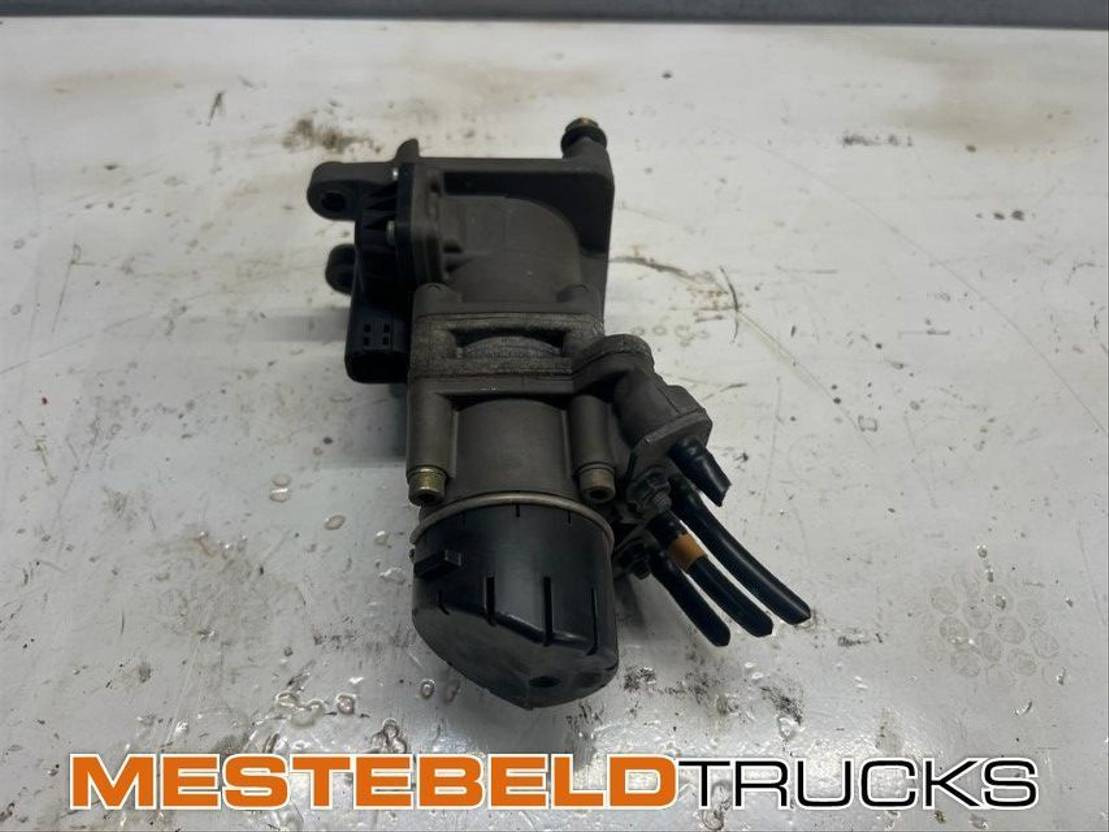 Volvo Voetremventiel - Dijelovi kočnica za Kamion: slika Volvo Voetremventiel - Dijelovi kočnica za Kamion Volvo Voetremventiel - Dijelovi kočnica za Kamion: slika Volvo Voetremventiel - Dijelovi kočnica za Kamion