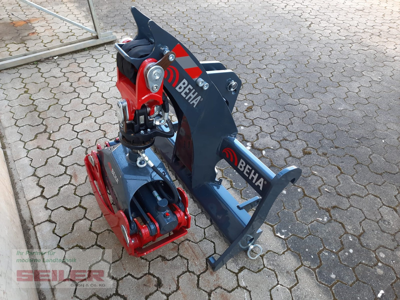 BEHA FLG 1-020/3 Light Frontladergreifer - Grajfer: slika BEHA FLG 1-020/3 Light Frontladergreifer - Grajfer BEHA FLG 1-020/3 Light Frontladergreifer - Grajfer: slika BEHA FLG 1-020/3 Light Frontladergreifer - Grajfer