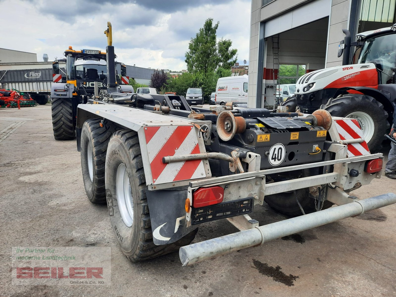 Fliegl HKL 22 Tandem - Abroll/ Samopodizač prikolica: slika Fliegl HKL 22 Tandem - Abroll/ Samopodizač prikolica Fliegl HKL 22 Tandem - Abroll/ Samopodizač prikolica: slika Fliegl HKL 22 Tandem - Abroll/ Samopodizač prikolica