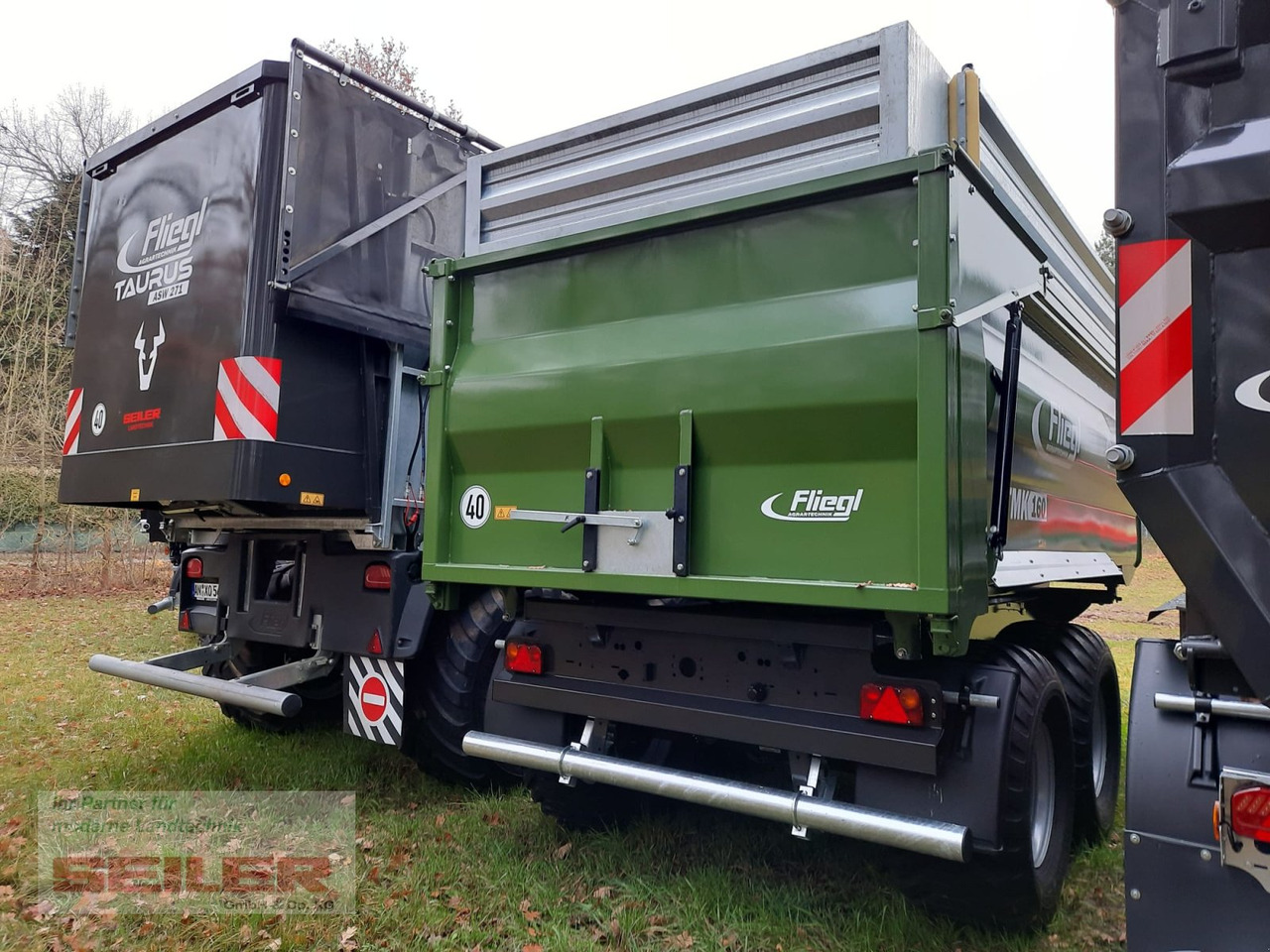 Fliegl TMK 160 FOX 25 m² - Nagibna prikolica za poljoprivredna gospodarstva/ Istovarivač: slika Fliegl TMK 160 FOX 25 m² - Nagibna prikolica za poljoprivredna gospodarstva/ Istovarivač Fliegl TMK 160 FOX 25 m² - Nagibna prikolica za poljoprivredna gospodarstva/ Istovarivač: slika Fliegl TMK 160 FOX 25 m² - Nagibna prikolica za poljoprivredna gospodarstva/ Istovarivač