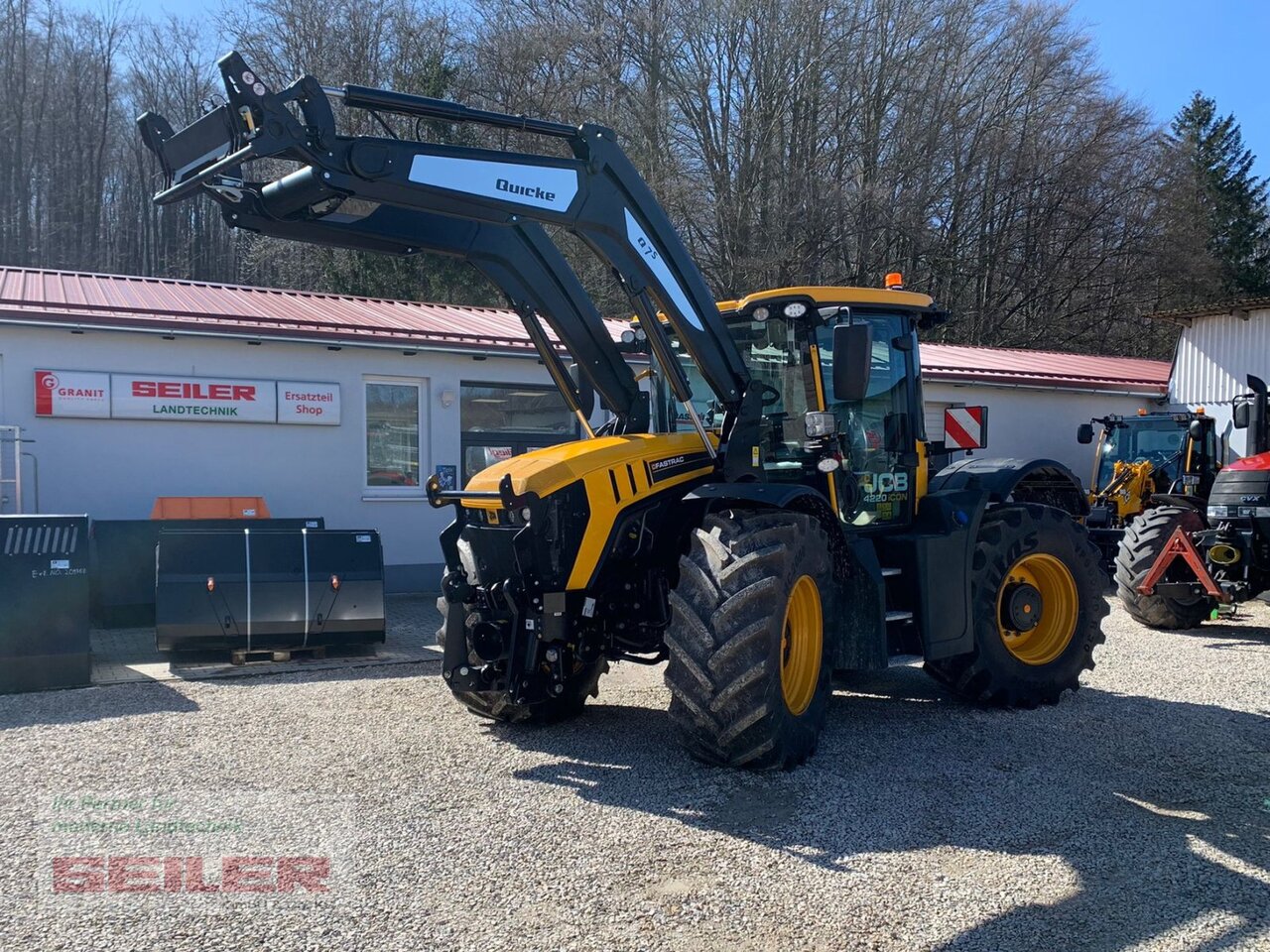 JCB Fastrac 4220 ICON + Frontlader Q7S - Traktor: slika JCB Fastrac 4220 ICON + Frontlader Q7S - Traktor JCB Fastrac 4220 ICON + Frontlader Q7S - Traktor: slika JCB Fastrac 4220 ICON + Frontlader Q7S - Traktor