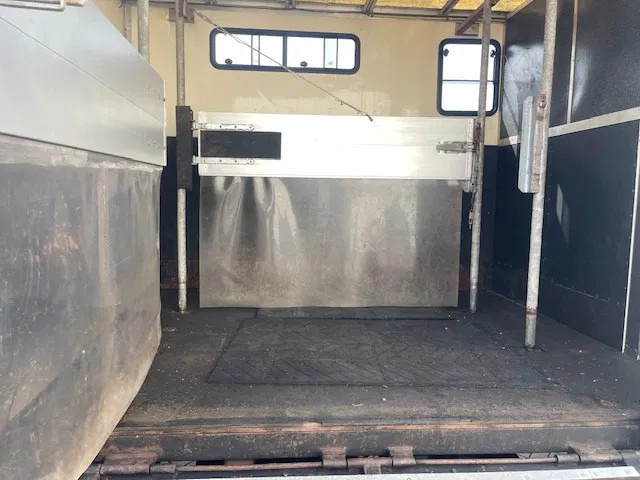 Kamion za prijevoz konja DAF LF 45.130 CLEAN HORSES NL-TRUCK: slika Kamion za prijevoz konja DAF LF 45.130 CLEAN HORSES NL-TRUCK