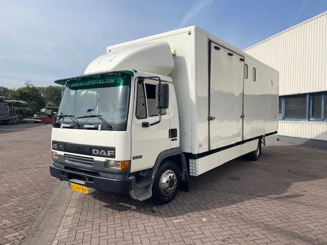 DAF LF 45.130 CLEAN HORSES NL-TRUCK - Kamion za prijevoz konja: slika DAF LF 45.130 CLEAN HORSES NL-TRUCK - Kamion za prijevoz konja DAF LF 45.130 CLEAN HORSES NL-TRUCK - Kamion za prijevoz konja: slika DAF LF 45.130 CLEAN HORSES NL-TRUCK - Kamion za prijevoz konja