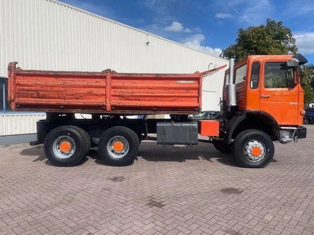 MAN 26.293 6x6 Full steel Kipper - Kiper: slika MAN 26.293 6x6 Full steel Kipper - Kiper MAN 26.293 6x6 Full steel Kipper - Kiper: slika MAN 26.293 6x6 Full steel Kipper - Kiper