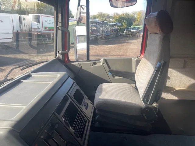 Tegljač DAF 95.360 ATI 6X4 FULL SPRING: slika Tegljač DAF 95.360 ATI 6X4 FULL SPRING