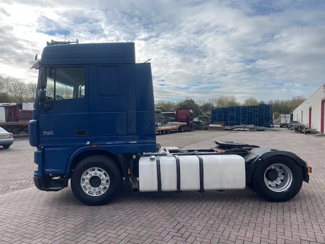 DAF XF 105.460 Manual gear - Tegljač: slika DAF XF 105.460 Manual gear - Tegljač DAF XF 105.460 Manual gear - Tegljač: slika DAF XF 105.460 Manual gear - Tegljač