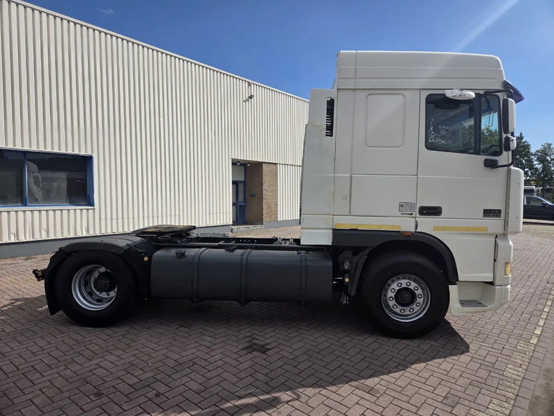 DAF XF 95.430 Manual gear Euro 3 - Tegljač: slika DAF XF 95.430 Manual gear Euro 3 - Tegljač DAF XF 95.430 Manual gear Euro 3 - Tegljač: slika DAF XF 95.430 Manual gear Euro 3 - Tegljač