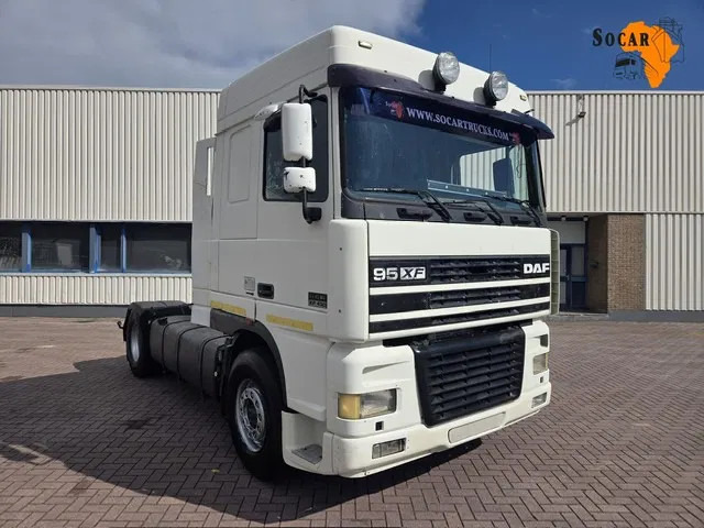 DAF XF 95.430 Manual gear Euro 3 - Tegljač: slika DAF XF 95.430 Manual gear Euro 3 - Tegljač DAF XF 95.430 Manual gear Euro 3 - Tegljač: slika DAF XF 95.430 Manual gear Euro 3 - Tegljač