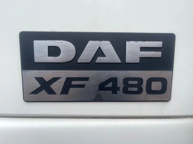 Tegljač DAF XF 95.480 Euro 2 Manual-gear: slika Tegljač DAF XF 95.480 Euro 2 Manual-gear