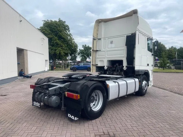 Tegljač DAF XF 95.480 Euro 2 Manual-gear: slika Tegljač DAF XF 95.480 Euro 2 Manual-gear