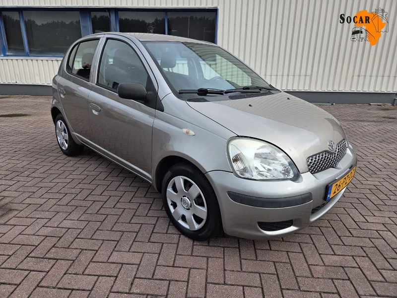 Toyota Yaris 1.3 VVT-i Idols 5drs - Hatchback: slika Toyota Yaris 1.3 VVT-i Idols 5drs - Hatchback Toyota Yaris 1.3 VVT-i Idols 5drs - Hatchback: slika Toyota Yaris 1.3 VVT-i Idols 5drs - Hatchback