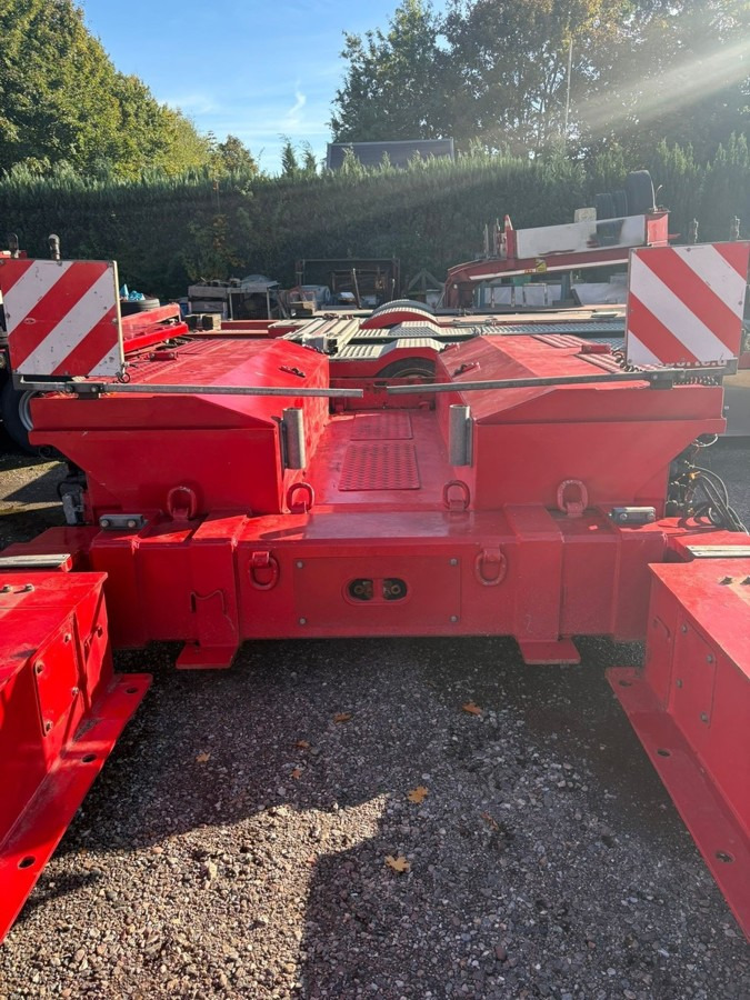 Poluprikolica s niskim utovarivačem FAYMONVILLE Megamax Z-2H-V-KBV-AA Yachttransport: slika Poluprikolica s niskim utovarivačem FAYMONVILLE Megamax Z-2H-V-KBV-AA Yachttransport Poluprikolica s niskim utovarivačem FAYMONVILLE Megamax Z-2H-V-KBV-AA Yachttransport: slika Poluprikolica s niskim utovarivačem FAYMONVILLE Megamax Z-2H-V-KBV-AA Yachttransport