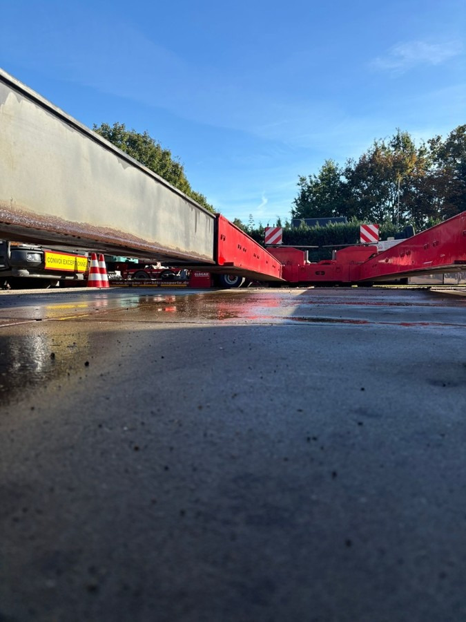 Poluprikolica s niskim utovarivačem FAYMONVILLE Megamax Z-2H-V-KBV-AA Yachttransport: slika Poluprikolica s niskim utovarivačem FAYMONVILLE Megamax Z-2H-V-KBV-AA Yachttransport Poluprikolica s niskim utovarivačem FAYMONVILLE Megamax Z-2H-V-KBV-AA Yachttransport: slika Poluprikolica s niskim utovarivačem FAYMONVILLE Megamax Z-2H-V-KBV-AA Yachttransport