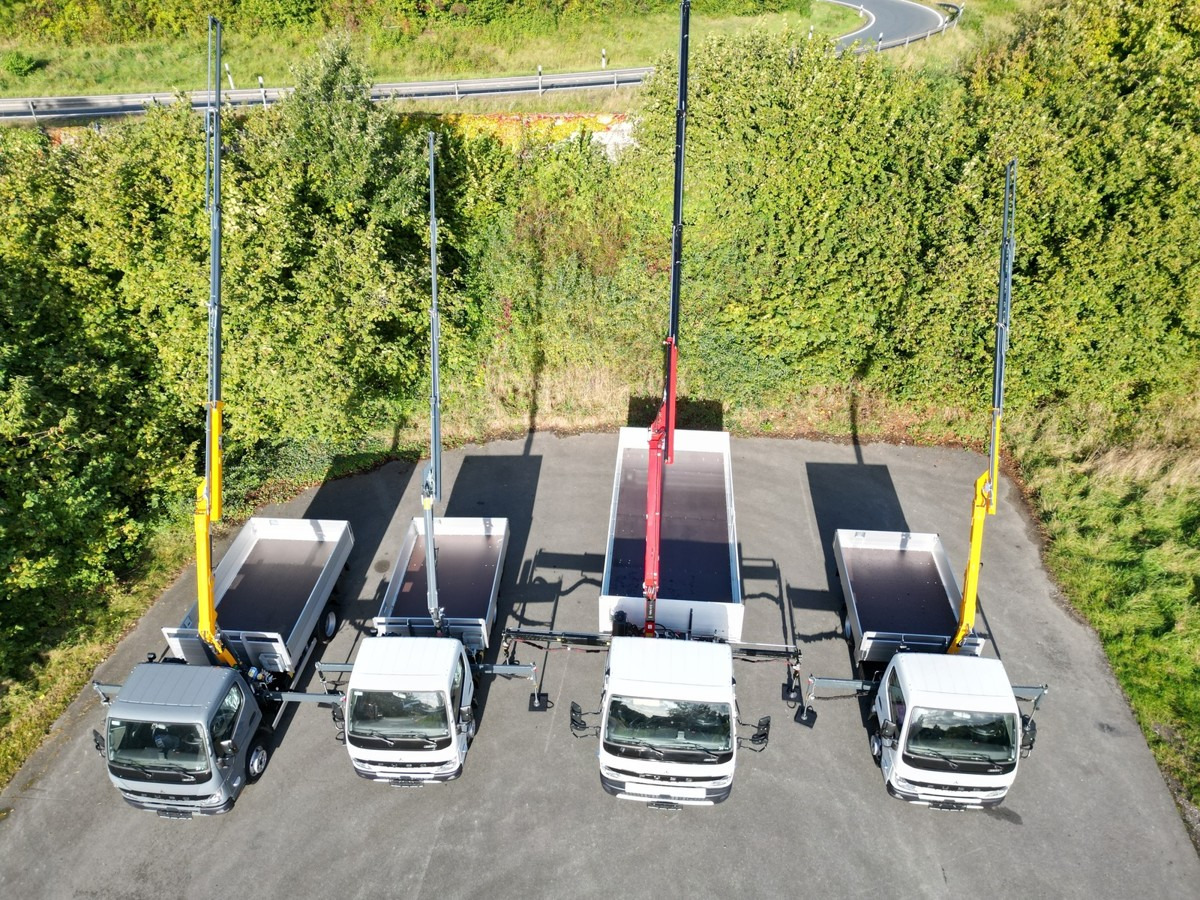 Novi Dostavno vozilo s ravnom platformom FUSO 3S15 Alu Pritsche 2.80m Ladekran Funk!: slika Novi Dostavno vozilo s ravnom platformom FUSO 3S15 Alu Pritsche 2.80m Ladekran Funk!