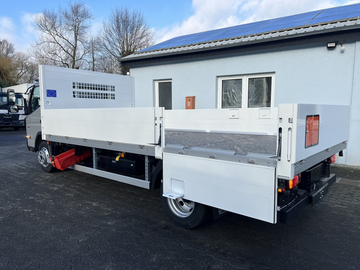 FUSO Canter 7C18 Gastransport ADR Gefahrgut Pritsche - Dostavno vozilo s ravnom platformom: slika FUSO Canter 7C18 Gastransport ADR Gefahrgut Pritsche - Dostavno vozilo s ravnom platformom FUSO Canter 7C18 Gastransport ADR Gefahrgut Pritsche - Dostavno vozilo s ravnom platformom: slika FUSO Canter 7C18 Gastransport ADR Gefahrgut Pritsche - Dostavno vozilo s ravnom platformom
