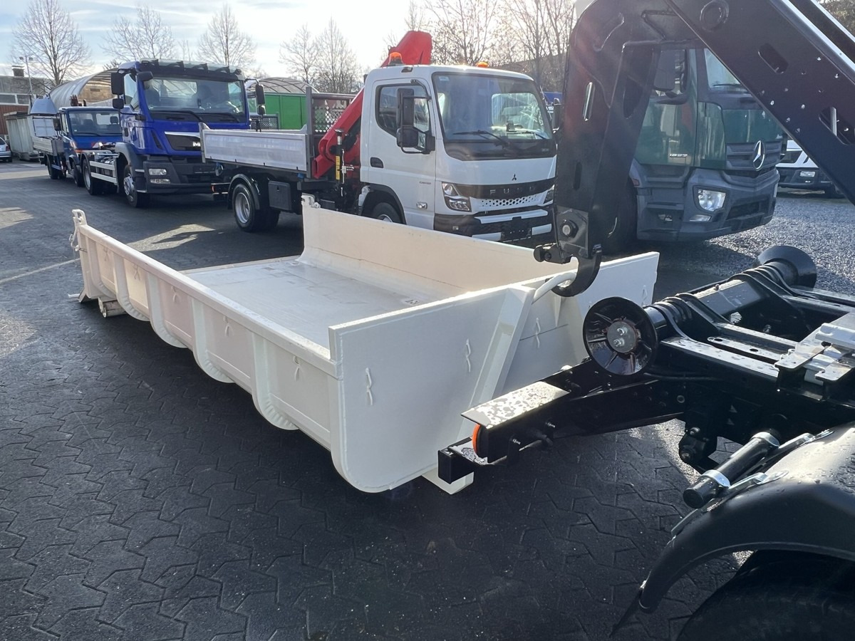 FUSO Canter FUSO 7C18 City Abrollkipper Miete - Kamion s kukastom dizalicom: slika FUSO Canter FUSO 7C18 City Abrollkipper Miete - Kamion s kukastom dizalicom FUSO Canter FUSO 7C18 City Abrollkipper Miete - Kamion s kukastom dizalicom: slika FUSO Canter FUSO 7C18 City Abrollkipper Miete - Kamion s kukastom dizalicom