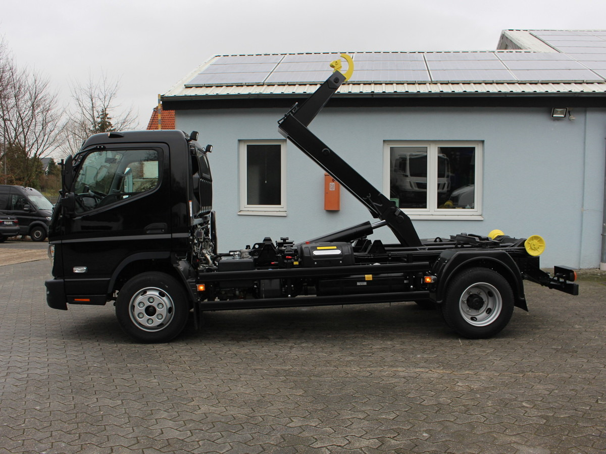 FUSO Canter FUSO 9C18 Duonic City Abrollkipper Black - Kamion s kukastom dizalicom, Kamion s kranom: slika FUSO Canter FUSO 9C18 Duonic City Abrollkipper Black - Kamion s kukastom dizalicom, Kamion s kranom FUSO Canter FUSO 9C18 Duonic City Abrollkipper Black - Kamion s kukastom dizalicom, Kamion s kranom: slika FUSO Canter FUSO 9C18 Duonic City Abrollkipper Black - Kamion s kukastom dizalicom, Kamion s kranom