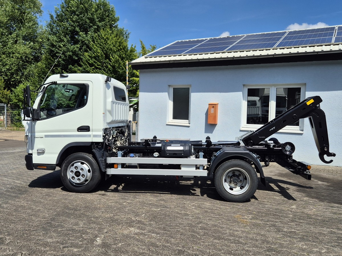 FUSO Fuso Canter 7C18 City Abrollkipper AHK Hooklift - Kamion s kukastom dizalicom: slika FUSO Fuso Canter 7C18 City Abrollkipper AHK Hooklift - Kamion s kukastom dizalicom FUSO Fuso Canter 7C18 City Abrollkipper AHK Hooklift - Kamion s kukastom dizalicom: slika FUSO Fuso Canter 7C18 City Abrollkipper AHK Hooklift - Kamion s kukastom dizalicom