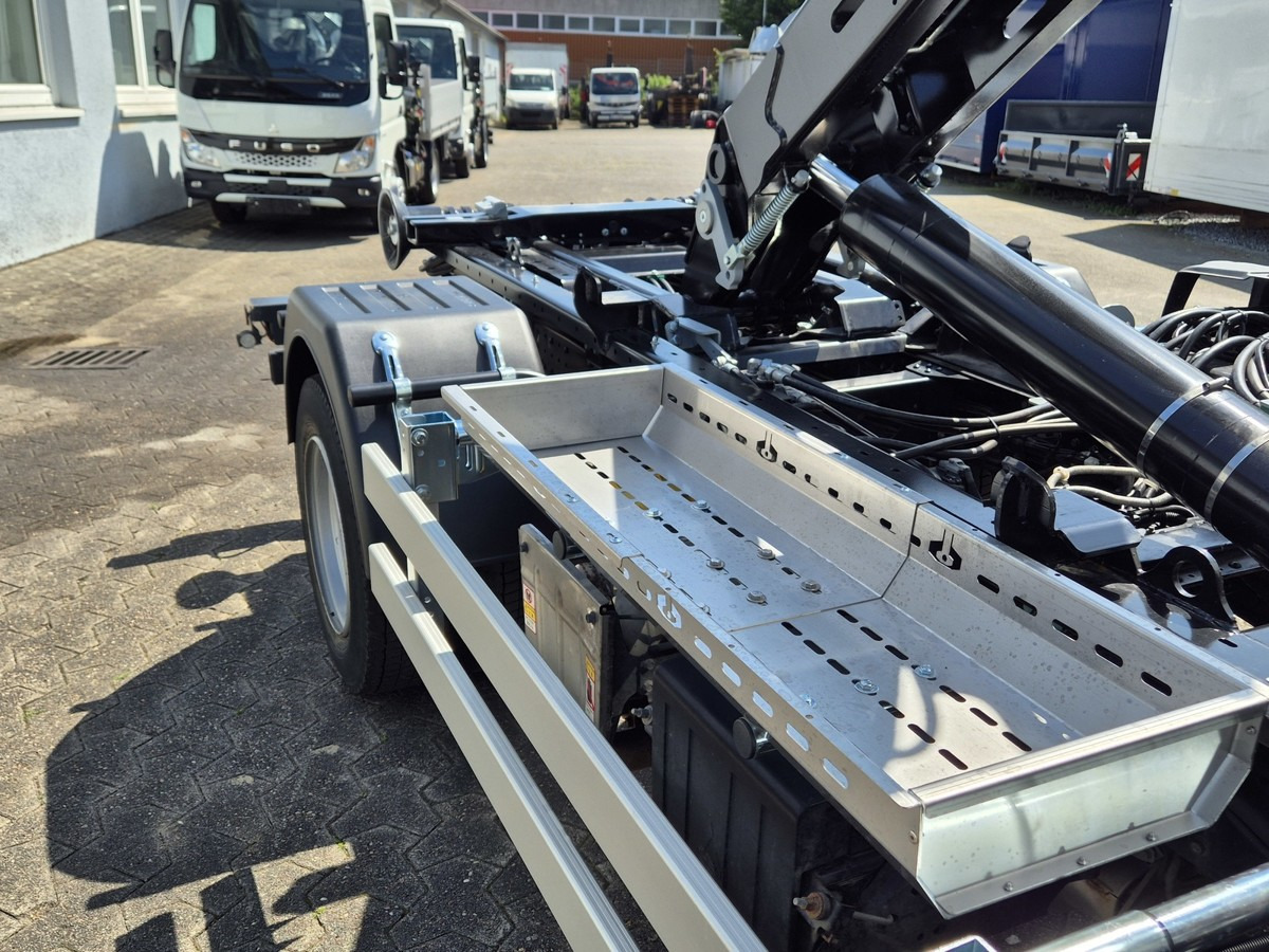 FUSO Fuso Canter 7C18 City Abrollkipper AHK Hooklift - Kamion s kukastom dizalicom: slika FUSO Fuso Canter 7C18 City Abrollkipper AHK Hooklift - Kamion s kukastom dizalicom FUSO Fuso Canter 7C18 City Abrollkipper AHK Hooklift - Kamion s kukastom dizalicom: slika FUSO Fuso Canter 7C18 City Abrollkipper AHK Hooklift - Kamion s kukastom dizalicom