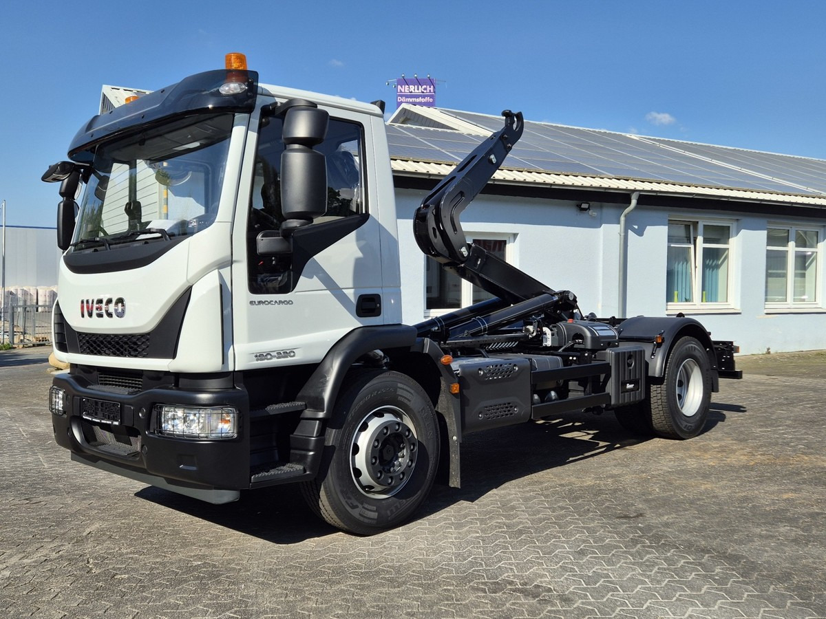 IVECO Euro Cargo 180E32 4x2 Abrollkipper Knick / Tele - Kamion s kukastom dizalicom: slika IVECO Euro Cargo 180E32 4x2 Abrollkipper Knick / Tele - Kamion s kukastom dizalicom IVECO Euro Cargo 180E32 4x2 Abrollkipper Knick / Tele - Kamion s kukastom dizalicom: slika IVECO Euro Cargo 180E32 4x2 Abrollkipper Knick / Tele - Kamion s kukastom dizalicom