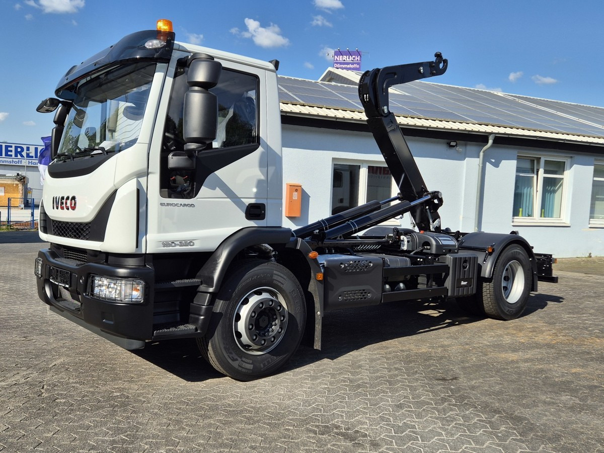 IVECO Euro Cargo 180E32 4x2 Abrollkipper NEU - Kamion s kukastom dizalicom: slika IVECO Euro Cargo 180E32 4x2 Abrollkipper NEU - Kamion s kukastom dizalicom IVECO Euro Cargo 180E32 4x2 Abrollkipper NEU - Kamion s kukastom dizalicom: slika IVECO Euro Cargo 180E32 4x2 Abrollkipper NEU - Kamion s kukastom dizalicom