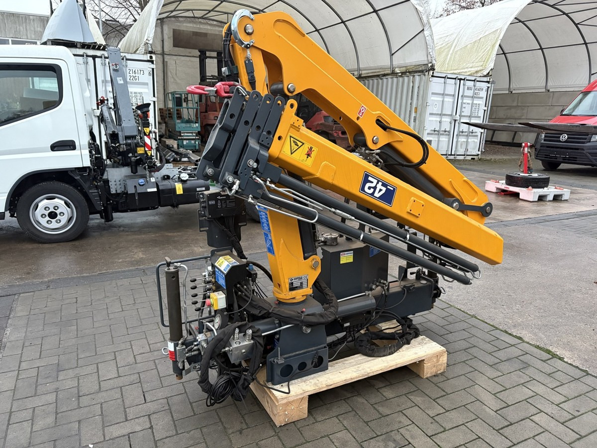 Ladekran Copma 42.4 Funk - Kamionska dizalica: slika Ladekran Copma 42.4 Funk - Kamionska dizalica Ladekran Copma 42.4 Funk - Kamionska dizalica: slika Ladekran Copma 42.4 Funk - Kamionska dizalica