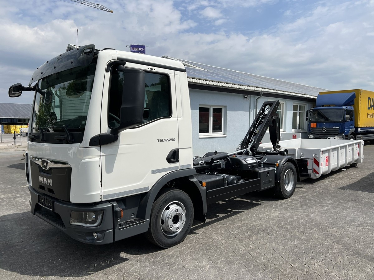 MAN TGL 12.250 BL NEU City Abrollkipper PowerMatic s - Kamion s kukastom dizalicom: slika MAN TGL 12.250 BL NEU City Abrollkipper PowerMatic s - Kamion s kukastom dizalicom MAN TGL 12.250 BL NEU City Abrollkipper PowerMatic s - Kamion s kukastom dizalicom: slika MAN TGL 12.250 BL NEU City Abrollkipper PowerMatic s - Kamion s kukastom dizalicom