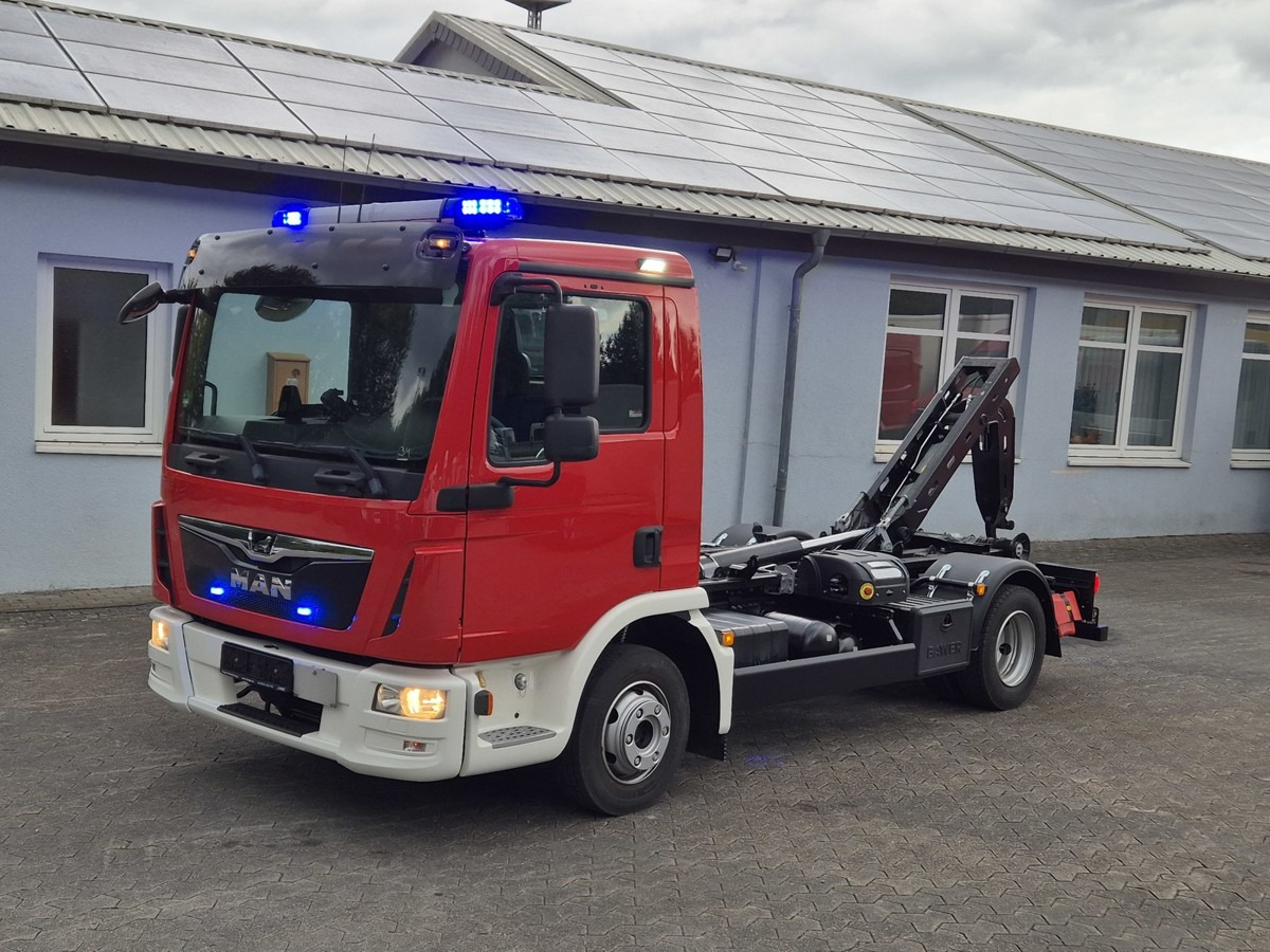 MAN TGL 8.190 Feuerwehrfahrzeug City Abrollkipper - Kamion s kukastom dizalicom: slika MAN TGL 8.190 Feuerwehrfahrzeug City Abrollkipper - Kamion s kukastom dizalicom MAN TGL 8.190 Feuerwehrfahrzeug City Abrollkipper - Kamion s kukastom dizalicom: slika MAN TGL 8.190 Feuerwehrfahrzeug City Abrollkipper - Kamion s kukastom dizalicom