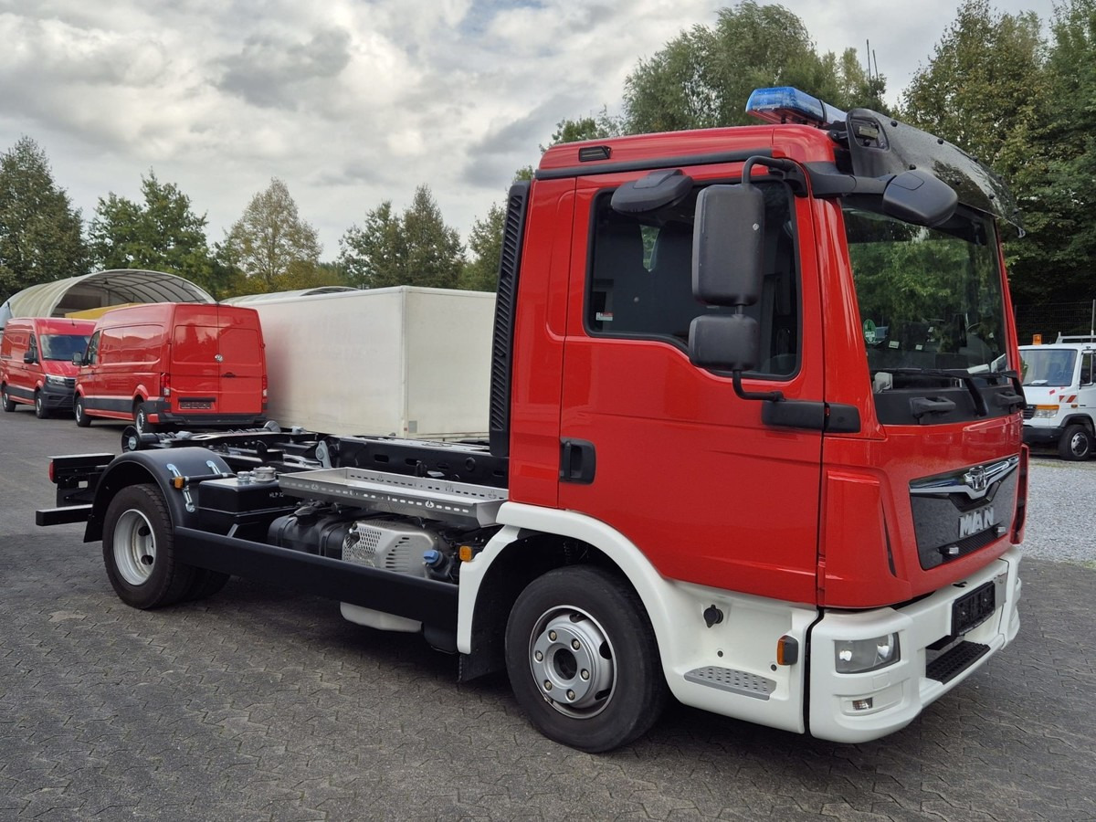 MAN TGL 8.190 Feuerwehrfahrzeug City Abrollkipper - Kamion s kukastom dizalicom: slika MAN TGL 8.190 Feuerwehrfahrzeug City Abrollkipper - Kamion s kukastom dizalicom MAN TGL 8.190 Feuerwehrfahrzeug City Abrollkipper - Kamion s kukastom dizalicom: slika MAN TGL 8.190 Feuerwehrfahrzeug City Abrollkipper - Kamion s kukastom dizalicom