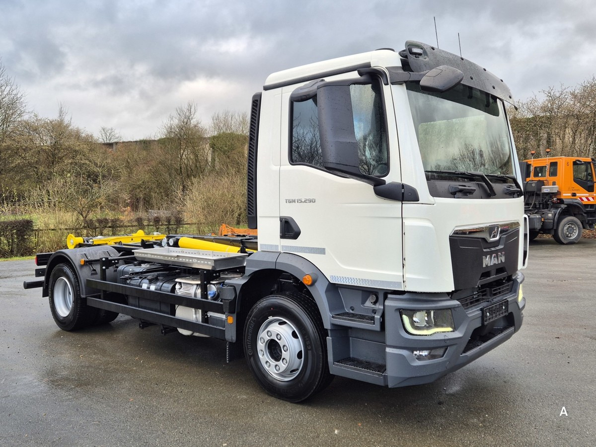 MAN TGM 15.290 BL Abrollkipper PowerMatic Standheiz. - Kamion s kukastom dizalicom: slika MAN TGM 15.290 BL Abrollkipper PowerMatic Standheiz. - Kamion s kukastom dizalicom MAN TGM 15.290 BL Abrollkipper PowerMatic Standheiz. - Kamion s kukastom dizalicom: slika MAN TGM 15.290 BL Abrollkipper PowerMatic Standheiz. - Kamion s kukastom dizalicom