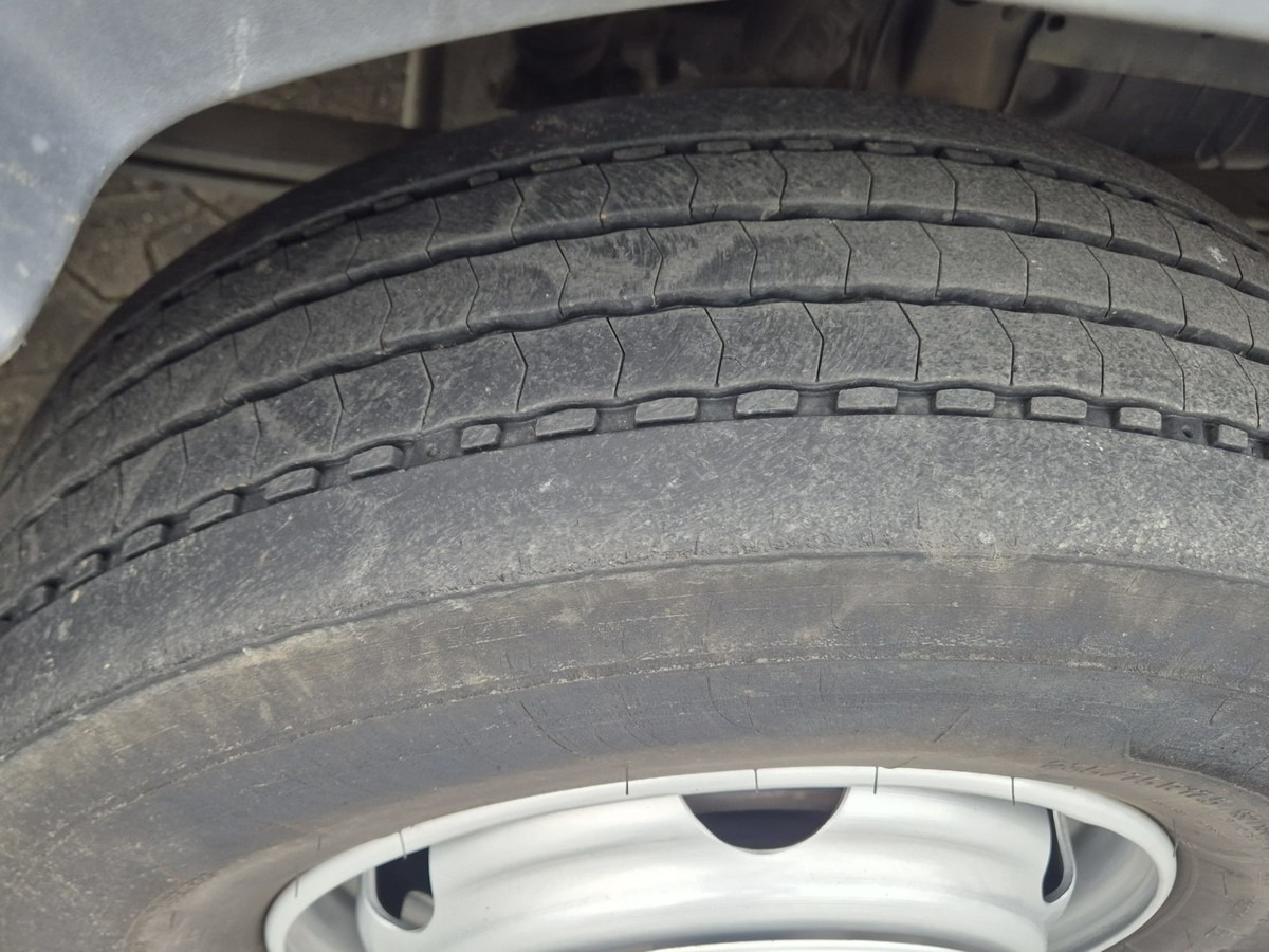 Mali kamion kiper MERCEDES-BENZ Atego 823 3-Seiten Kipper Meiller 2 x AHK: slika Mali kamion kiper MERCEDES-BENZ Atego 823 3-Seiten Kipper Meiller 2 x AHK