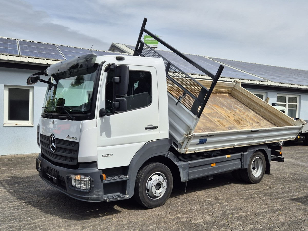 MERCEDES-BENZ Atego 823 3-Seiten Kipper Meiller 2 x AHK - Mali kamion kiper: slika MERCEDES-BENZ Atego 823 3-Seiten Kipper Meiller 2 x AHK - Mali kamion kiper MERCEDES-BENZ Atego 823 3-Seiten Kipper Meiller 2 x AHK - Mali kamion kiper: slika MERCEDES-BENZ Atego 823 3-Seiten Kipper Meiller 2 x AHK - Mali kamion kiper
