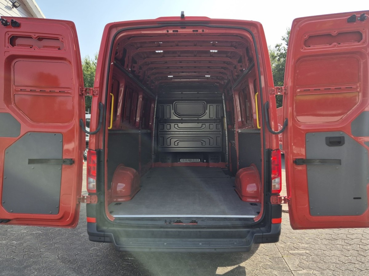 VW Crafter 35 Maxi L4H3 1Hand PDC - Furgon: slika VW Crafter 35 Maxi L4H3 1Hand PDC - Furgon VW Crafter 35 Maxi L4H3 1Hand PDC - Furgon: slika VW Crafter 35 Maxi L4H3 1Hand PDC - Furgon