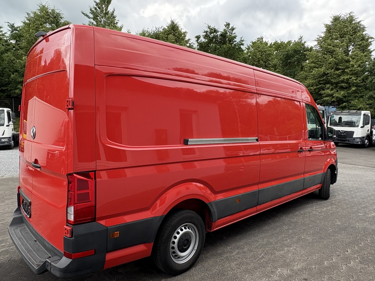 VW Crafter 35 Maxi L4H3 1Hand PDC - Furgon: slika VW Crafter 35 Maxi L4H3 1Hand PDC - Furgon VW Crafter 35 Maxi L4H3 1Hand PDC - Furgon: slika VW Crafter 35 Maxi L4H3 1Hand PDC - Furgon