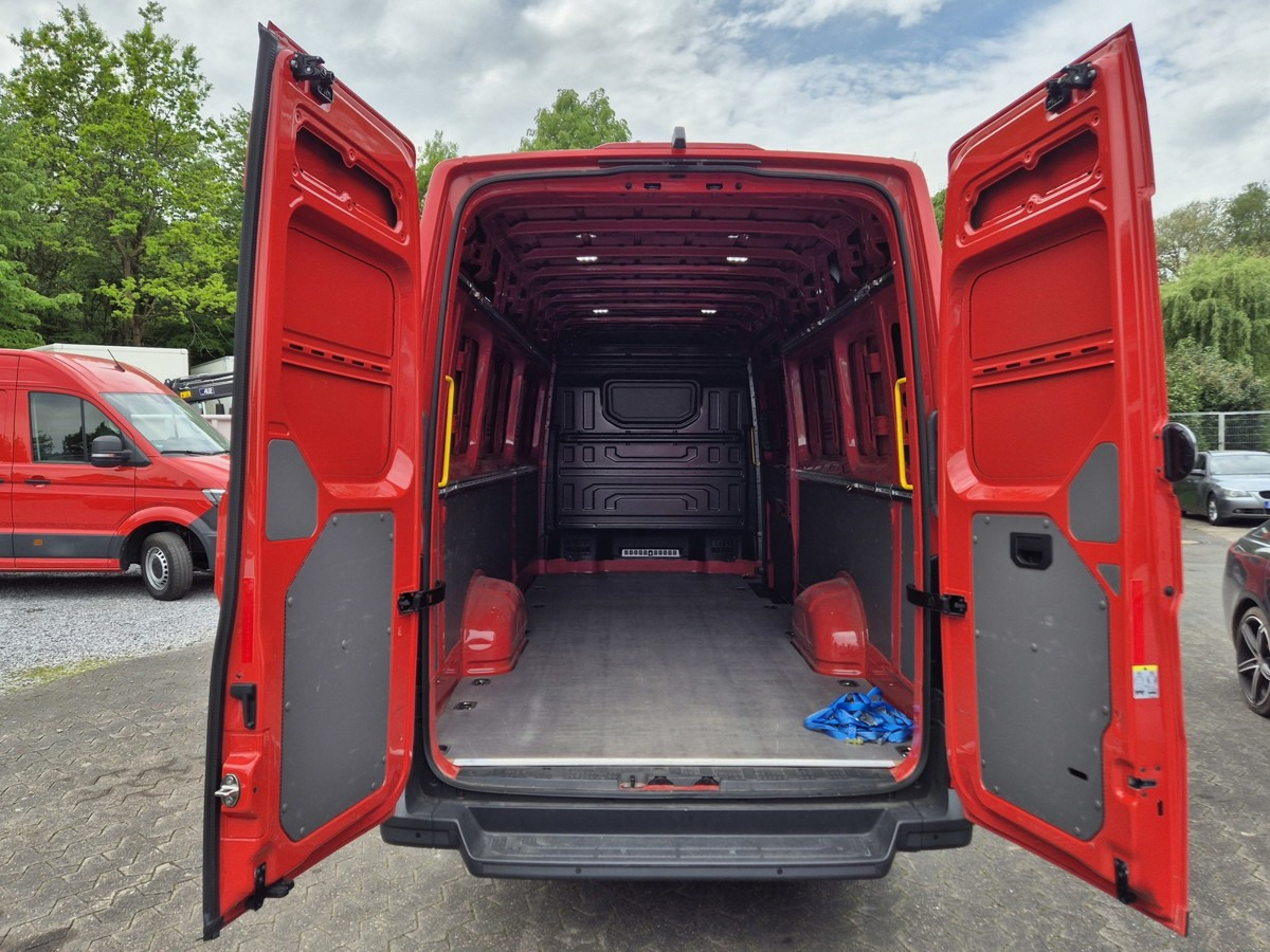 VW Crafter 35 Maxi L5H3 Extralang Kamera - Furgon: slika VW Crafter 35 Maxi L5H3 Extralang Kamera - Furgon VW Crafter 35 Maxi L5H3 Extralang Kamera - Furgon: slika VW Crafter 35 Maxi L5H3 Extralang Kamera - Furgon