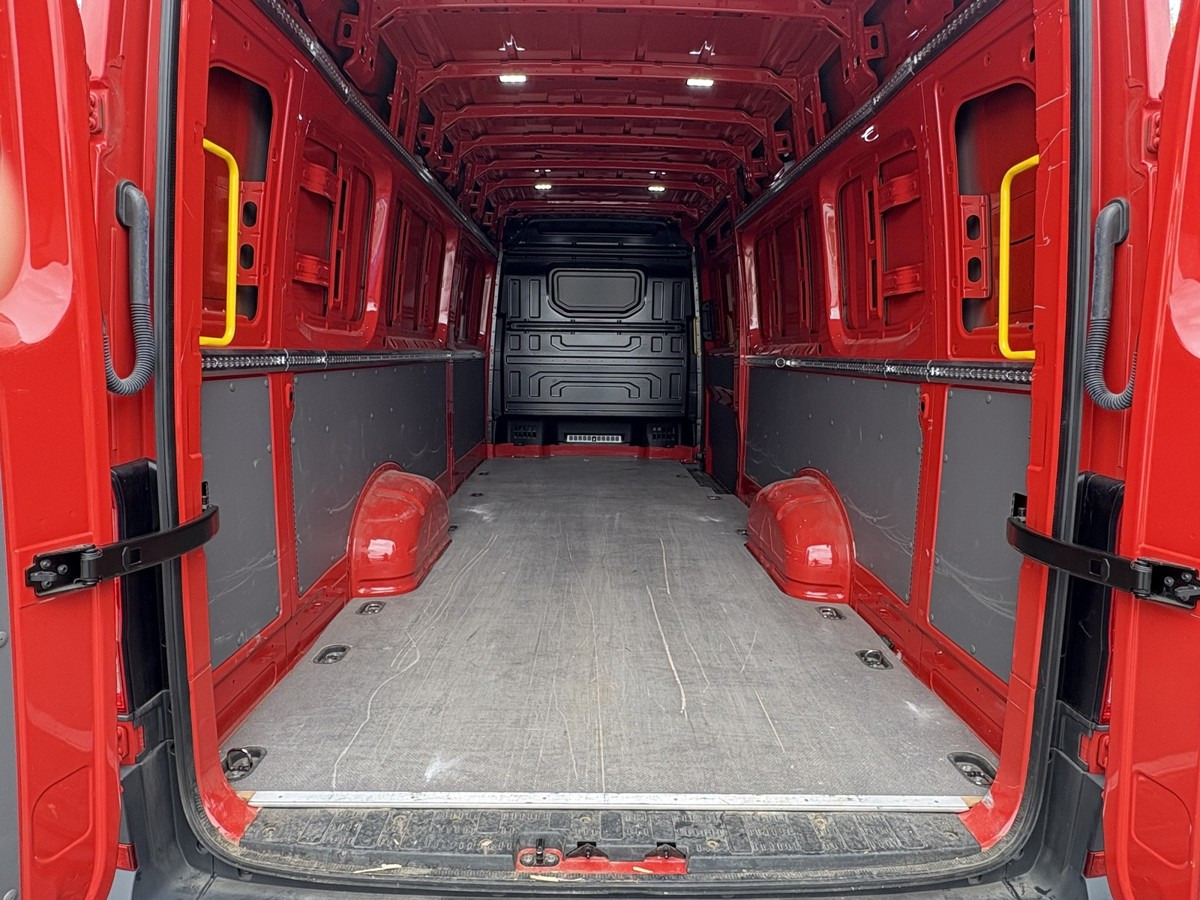 VW Crafter 35 Maxi L5H3 Extralang Kamera sofort ve - Furgon: slika VW Crafter 35 Maxi L5H3 Extralang Kamera sofort ve - Furgon VW Crafter 35 Maxi L5H3 Extralang Kamera sofort ve - Furgon: slika VW Crafter 35 Maxi L5H3 Extralang Kamera sofort ve - Furgon