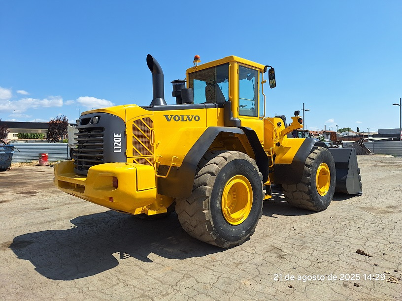 VOLVO L120E - Utovarivač na kotačima: slika VOLVO L120E - Utovarivač na kotačima VOLVO L120E - Utovarivač na kotačima: slika VOLVO L120E - Utovarivač na kotačima