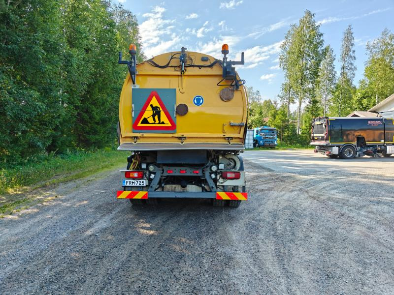 BUCHER Optifant 70 Volvo FM9 - Cestovna čistilica: slika BUCHER Optifant 70 Volvo FM9 - Cestovna čistilica BUCHER Optifant 70 Volvo FM9 - Cestovna čistilica: slika BUCHER Optifant 70 Volvo FM9 - Cestovna čistilica