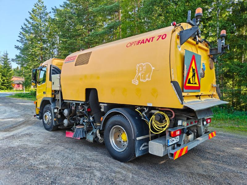 BUCHER Optifant 70 Volvo FM9 - Cestovna čistilica: slika BUCHER Optifant 70 Volvo FM9 - Cestovna čistilica BUCHER Optifant 70 Volvo FM9 - Cestovna čistilica: slika BUCHER Optifant 70 Volvo FM9 - Cestovna čistilica