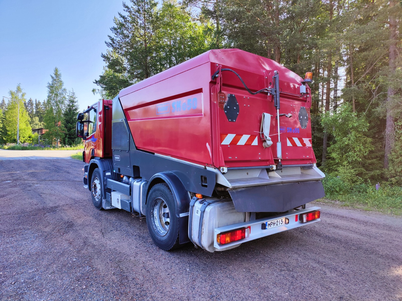 SCHMIDT SK650 / Scania P94 - Cestovna čistilica: slika SCHMIDT SK650 / Scania P94 - Cestovna čistilica SCHMIDT SK650 / Scania P94 - Cestovna čistilica: slika SCHMIDT SK650 / Scania P94 - Cestovna čistilica