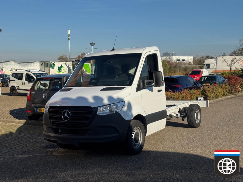 Mercedes-Benz Sprinter 315 CDi CHASSIS WB 3670 - AUTOMAAT NAVIGATIE *** BPM VRIJ !! - Dostavno vozilo: slika Mercedes-Benz Sprinter 315 CDi CHASSIS WB 3670 - AUTOMAAT NAVIGATIE *** BPM VRIJ !! - Dostavno vozilo Mercedes-Benz Sprinter 315 CDi CHASSIS WB 3670 - AUTOMAAT NAVIGATIE *** BPM VRIJ !! - Dostavno vozilo: slika Mercedes-Benz Sprinter 315 CDi CHASSIS WB 3670 - AUTOMAAT NAVIGATIE *** BPM VRIJ !! - Dostavno vozilo