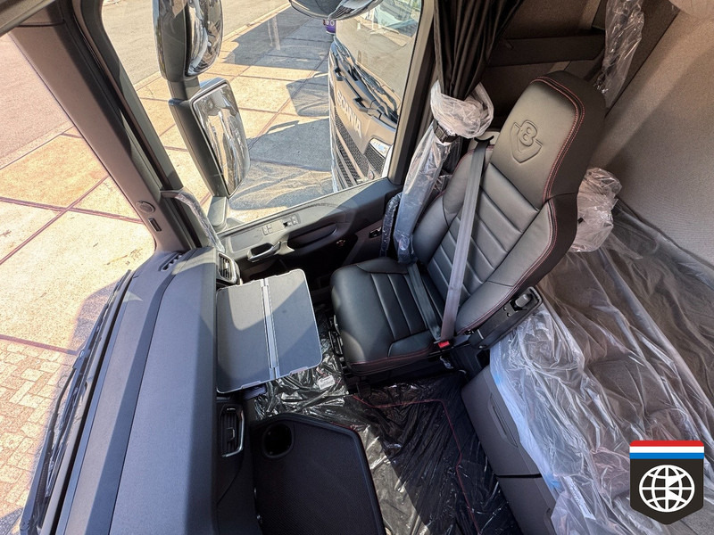 Scania 590 S King of the Road - FULL AIR - NEW TRUCK! - Tegljač: slika Scania 590 S King of the Road - FULL AIR - NEW TRUCK! - Tegljač Scania 590 S King of the Road - FULL AIR - NEW TRUCK! - Tegljač: slika Scania 590 S King of the Road - FULL AIR - NEW TRUCK! - Tegljač