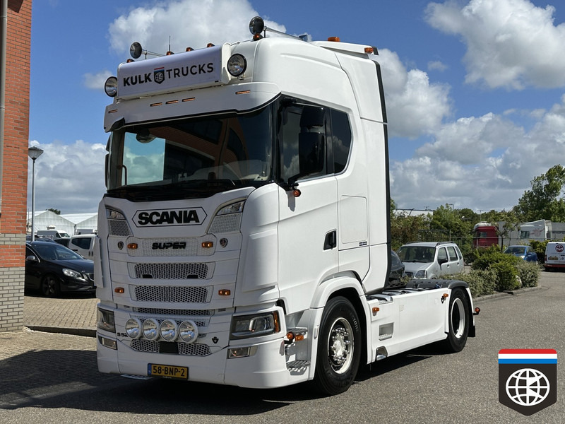 Scania S520 King of the Road - PTO hydraulic - HOLLAND TRUCK *** CONCOURSTAAT *** - Tegljač: slika Scania S520 King of the Road - PTO hydraulic - HOLLAND TRUCK *** CONCOURSTAAT *** - Tegljač Scania S520 King of the Road - PTO hydraulic - HOLLAND TRUCK *** CONCOURSTAAT *** - Tegljač: slika Scania S520 King of the Road - PTO hydraulic - HOLLAND TRUCK *** CONCOURSTAAT *** - Tegljač