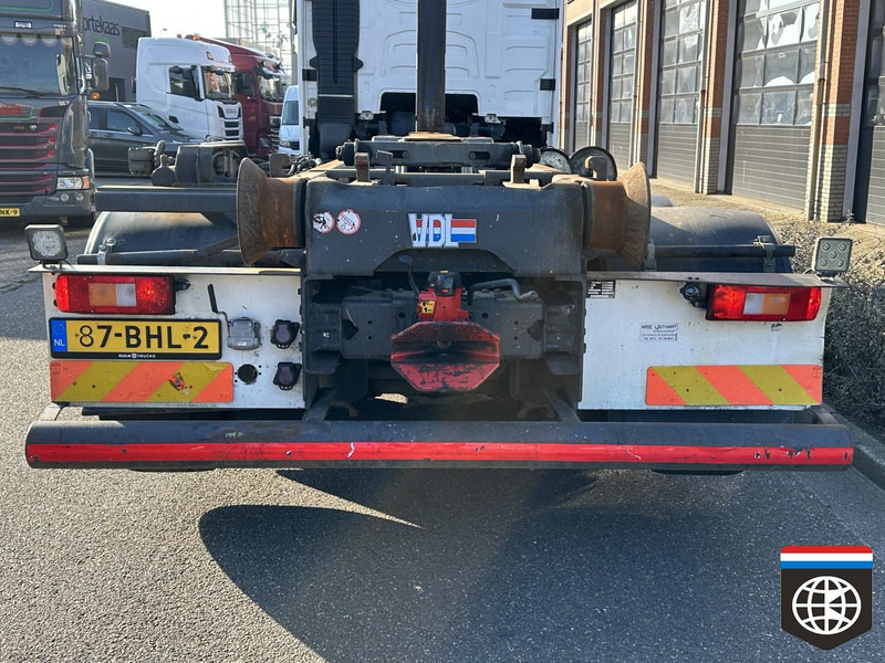 Volvo FH 460 - 6x2/4 - VDL HOOKLIFT - Kamion s kukastom dizalicom: slika Volvo FH 460 - 6x2/4 - VDL HOOKLIFT - Kamion s kukastom dizalicom Volvo FH 460 - 6x2/4 - VDL HOOKLIFT - Kamion s kukastom dizalicom: slika Volvo FH 460 - 6x2/4 - VDL HOOKLIFT - Kamion s kukastom dizalicom